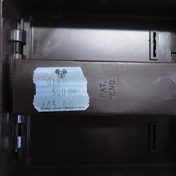 RARE Disney Collectable: MENS Bradley Time Division’s 1982 Ode to EPCOT Watch - Picture 4 of 6